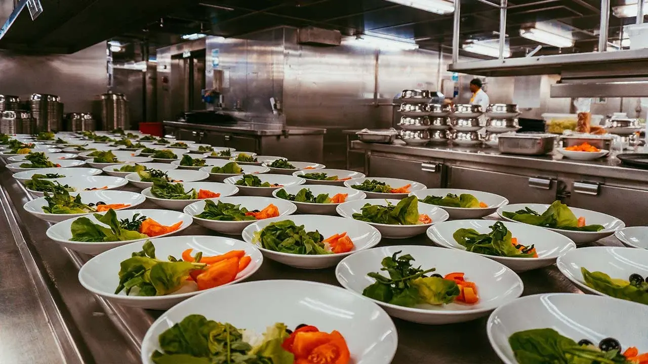 commercial-catering-cleaning-1280×720